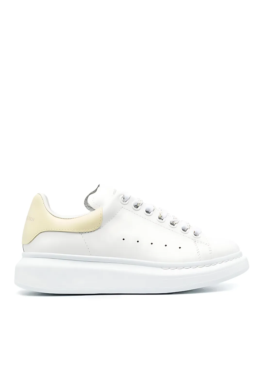 Alexander McQueen Oversized chunky low-top sneakers white - soft yellow