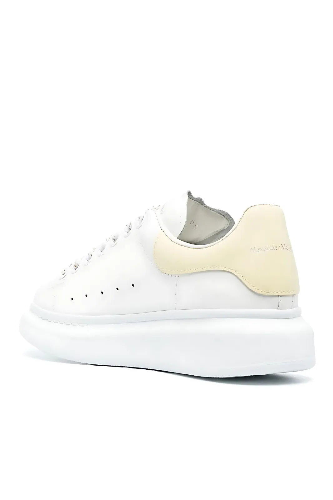 Alexander McQueen Oversized chunky low-top sneakers white - soft yellow