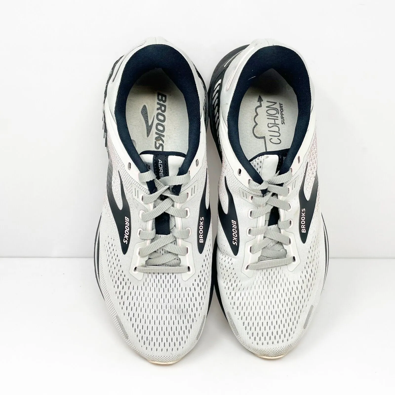 Brooks Womens Adrenaline GTS 22 1203531B035 White Running Shoes Sneakers Sz 9 B