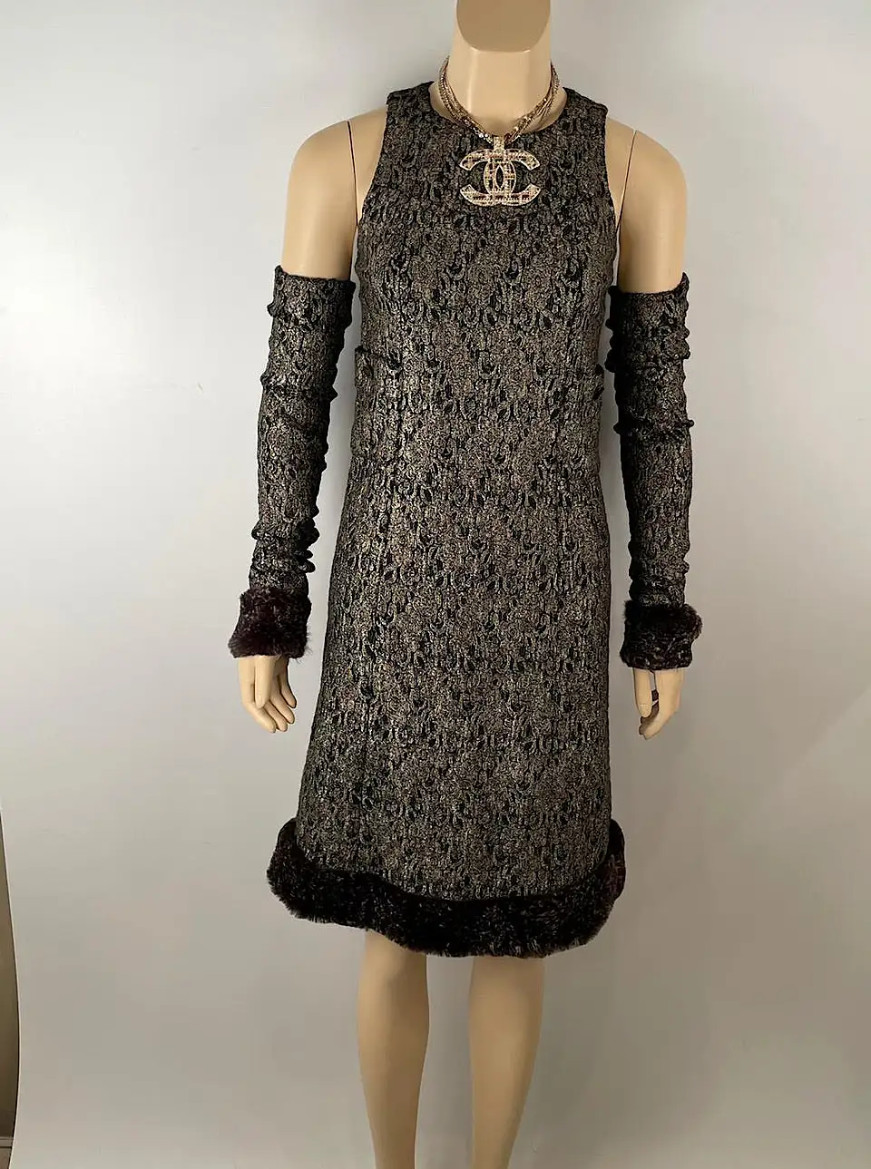 Chanel 05A 2005 Fall Removable sleeves/gloves Dress FR 38 US 4