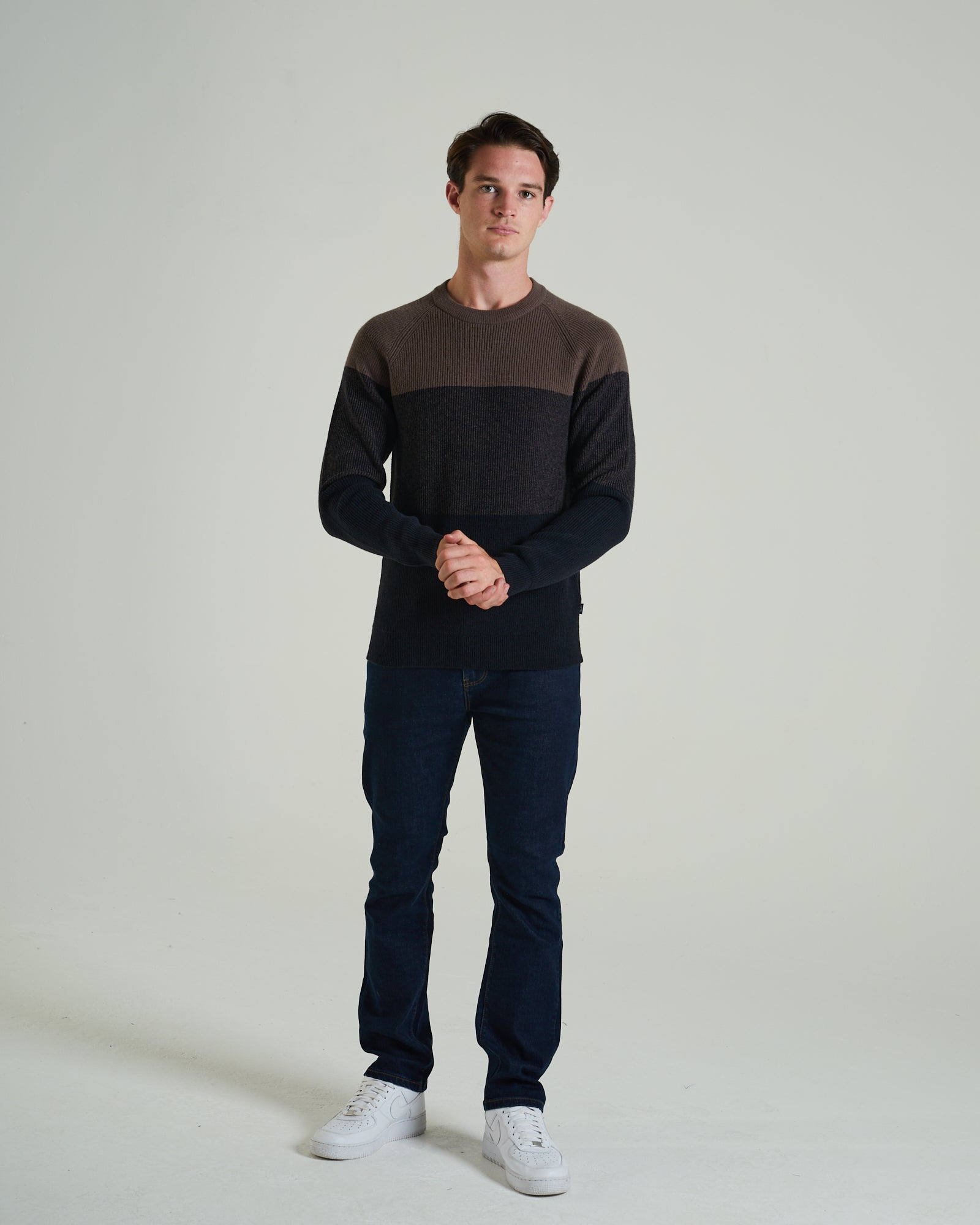 Dan Sweater Walnut Wood