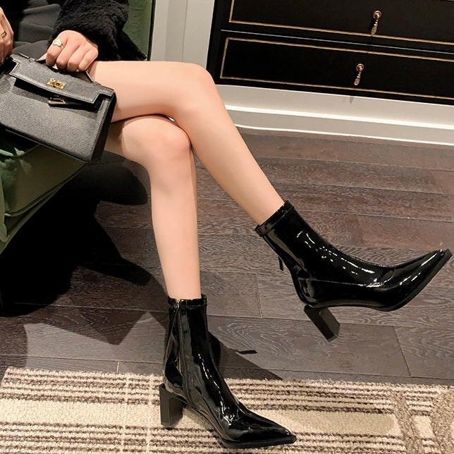 DELIVA ANKLE BOOTS