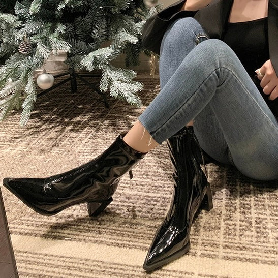 DELIVA ANKLE BOOTS