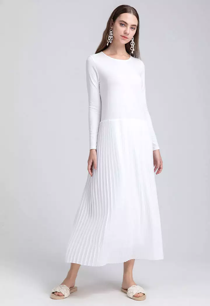 Even Pleated Long Dress