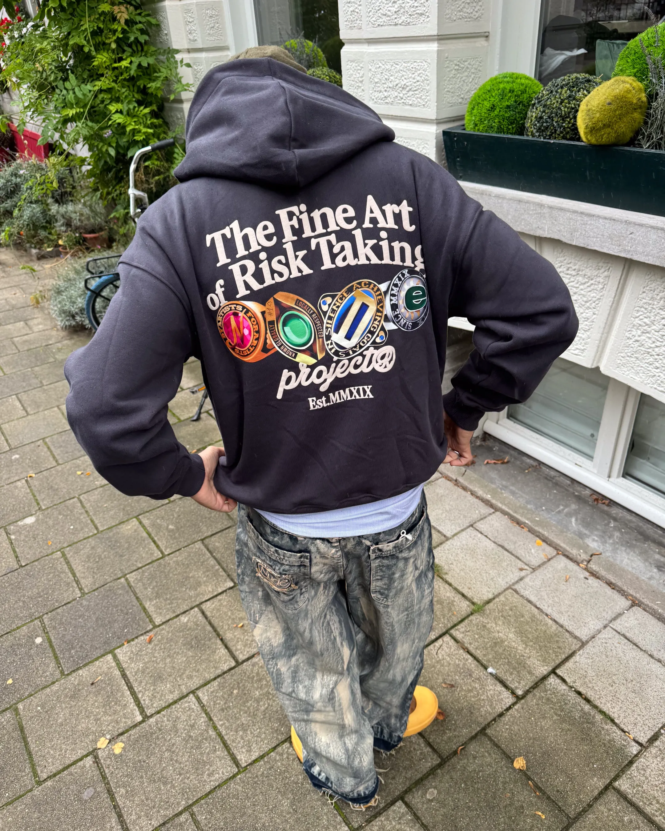 FINE ART HOODIE ASH