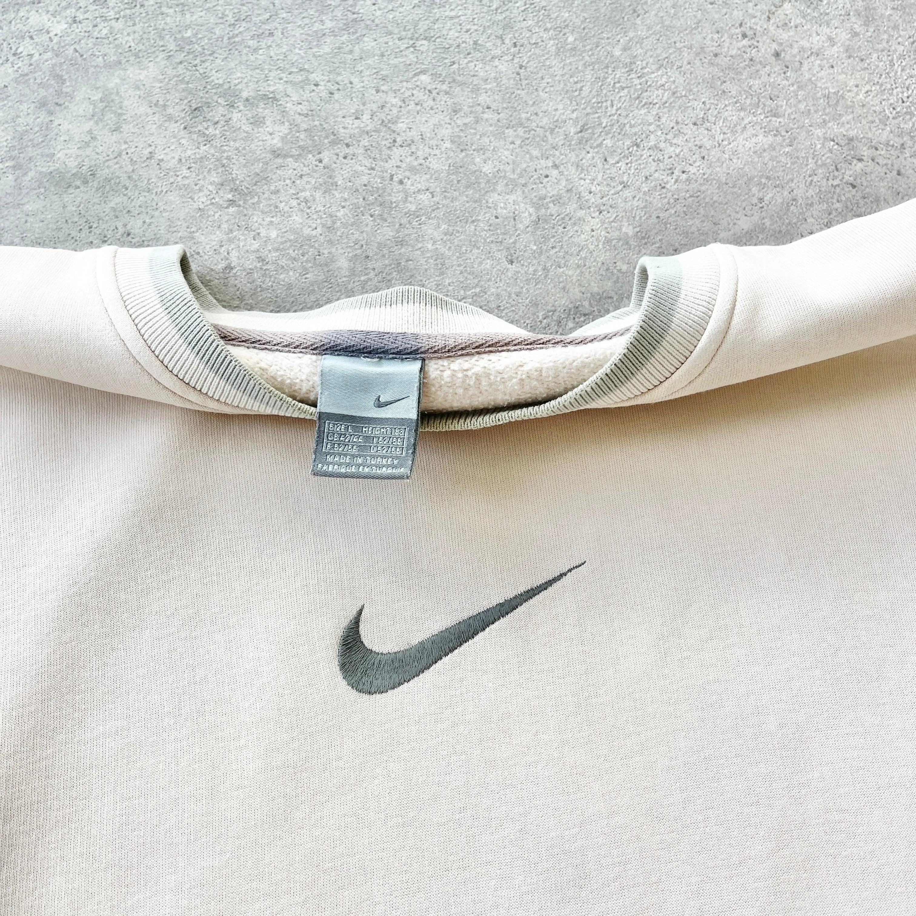 Nike RARE 2000s heavyweight embroidered sweatshirt (L)