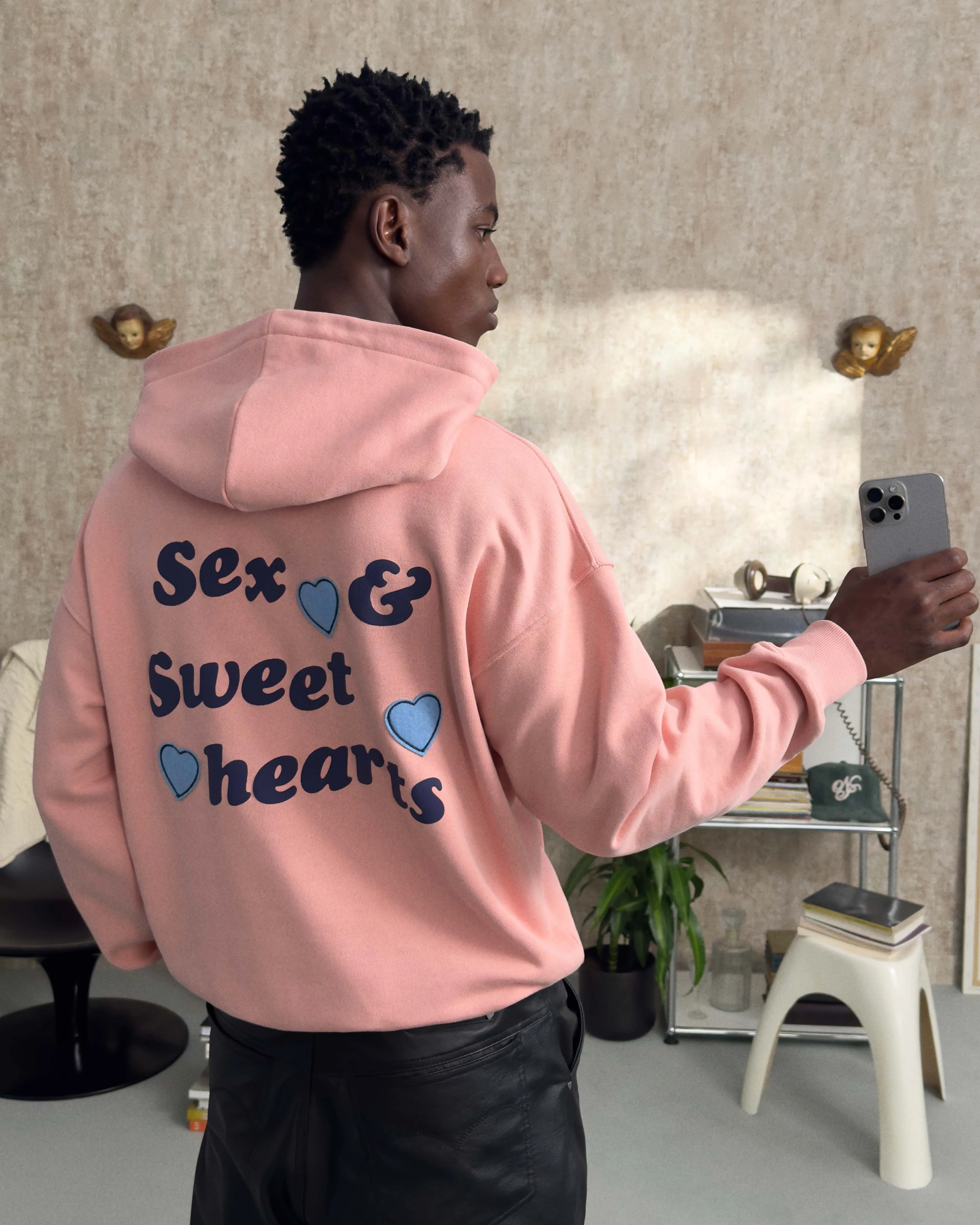 PLEASURES HOODIE PINK